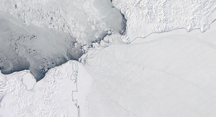 2,000 Square Miles of Ice Breaks in Bering Strait, Totally Not a Sign of Global Warming