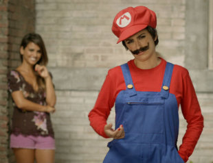 PHOTO: Penelope Cruz Dressed As Mario!