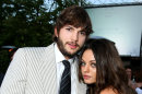 Mila Kunis dan Ashton Kutcher Tidak Berpacaran