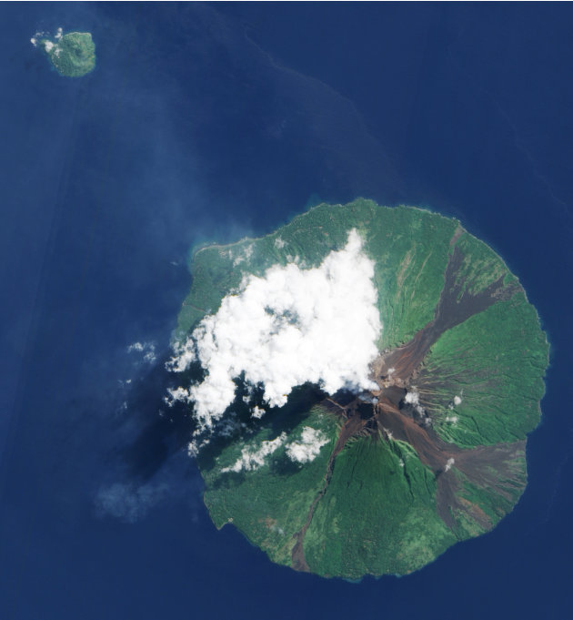 Manam volcano, Papua New  …