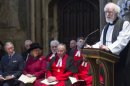 El arzobispo de Canterbury, Rowan Williams (dcha), en una ceremonia en la abadía de Westminster en febrero