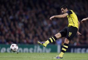 Borussia Dortmund's Armenian midfielder Henrikh Mkhitaryan …