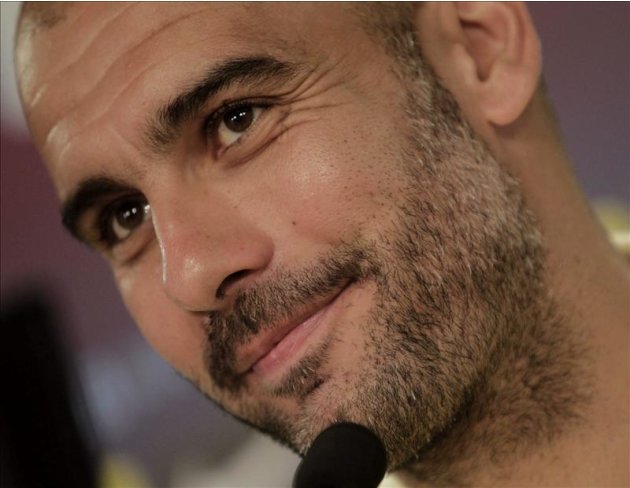 El ex-entrenador del FC Barcelona, Josep Guardiola, durante una conferencia de prensa. EFE/Archivo