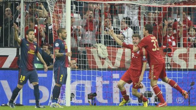 Müller celebra un gol del Bayern ante el Barça