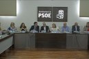 El presidente de la Junta de Andalucía, José Antonio Griñán (c), durante la reunión de la Comisión Ejecutiva Regional del PSOE de Andalucía celebrada ayer en Sevilla. EFE