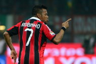 Apesar da vontade de voltar ao Brasil, Robinho deve continuar no Milan
