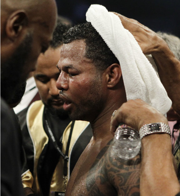 Shane Mosley is wiped down after losing to Manny Pacquiao after a WBO welterweight title bout, Saturday, May 7, 2011, in Las Vegas.  (AP Photo/Isaac Brekken)