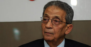 عمرو موسى: مصر تحتاج رئيساً صاحب خبرة "مش لسه بيذاكر" S120121321732