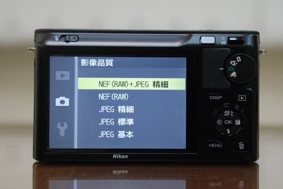 Nikon 1 J1 評測 - 外觀操作篇