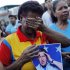 El cortejo fúnebre de Chávez inicia el recorrido entre vítores y lágrimas