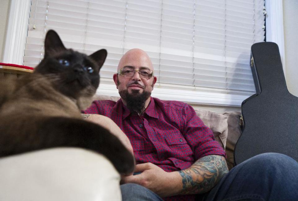 Cat Whisperer to Provide Therapy to 22-Pound Psycho Cat