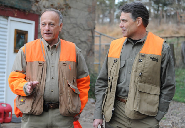 Why Iowa's conservative kingmaker Steve King hasn't picked a 2012 ...