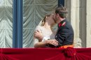 Luxembourg's Prince Guillaume and Countess Stephanie kiss on the balcony of the Royal Palace after their wedding in Luxembourg, Saturday, Oct. 20, 2012. (AP Photo/Geert Vanden Wijngaert)