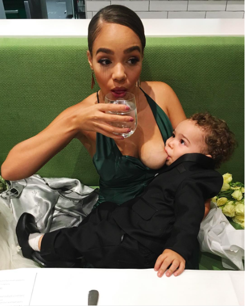 Picture Of Mum Breastfeeding At A Wedding Goes Viral