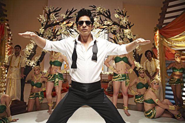 SRK romances Kareena event pictures
