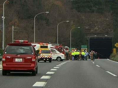 Raw: Drivers Missing, Dead in Tunnel Collapse