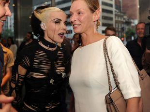 Uma Thurman et Daphne Guinness : Deux beautés au style très, très opposé