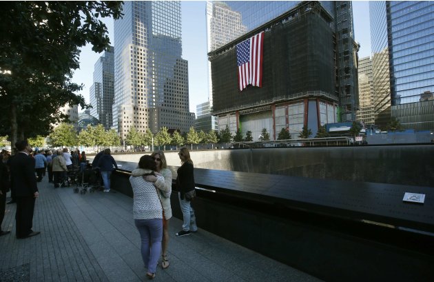 9/11 en Honor a los caidos 2012-09-11T130542Z_323129826_GM1E89B1MIG01_RTRMADP_3_USA-SEPT11