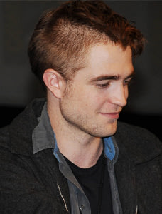 Pattinson: Adegan Persalinan 'TWILIGHT' Bakal Mengerikan