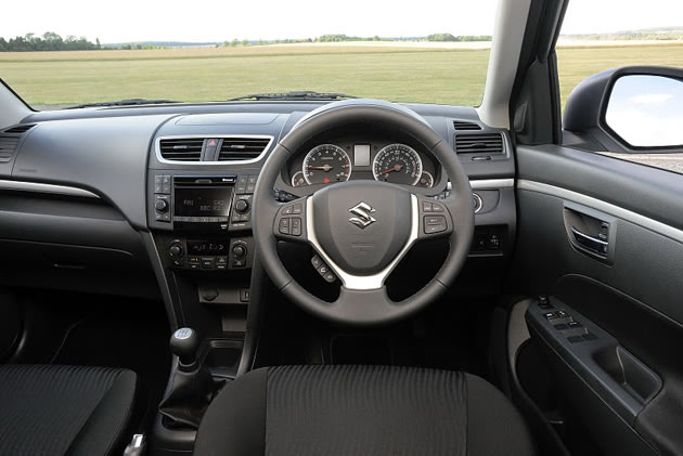 2011-Suzuki-Swift-in-UK-Dashboard-View