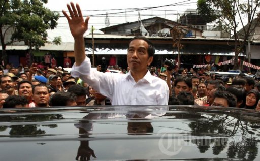 Jokowi: Saya Lebih Ganteng Dibanding Estrada