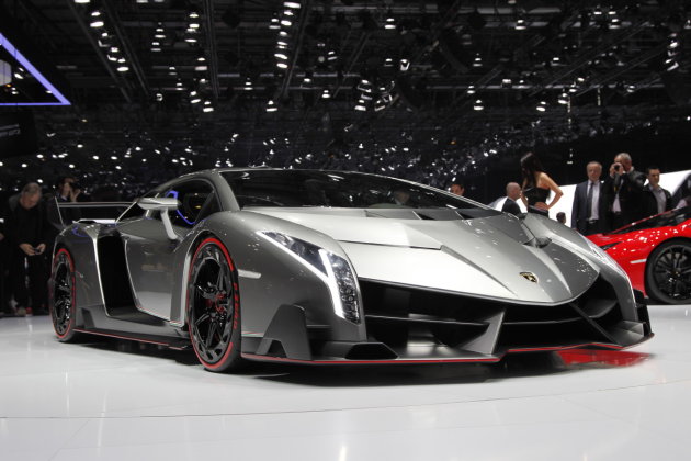Peekture: Lamborghini Veneno - Lamborghini's New SGD$5 ...