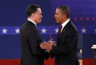 U.S. Republican presidential nominee Mitt Romney (L) and U.S. President Barack Obama shakes hands at the start of the second U.S. presidential campaign debate in Hempstead, New York, October 16, 2012. REUTERS/Jim Young