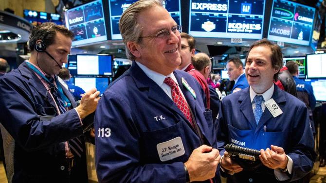 Stocks trade higher; Dow jumps 150 points on Pfizer