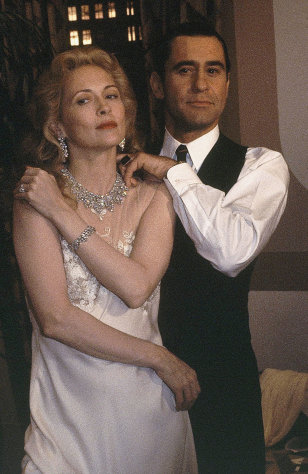 FILE - This Nov. 11, 1980 file photo shows James Farentino and Faye Dunaway, who star in "Evita Pero," in Los Angeles. A family spokesman says actor Farentino, who appeared in dozens of movies and television shows, has died in a Los Angeles hospital. He was 73. (AP Photo/Richard Drew, File)