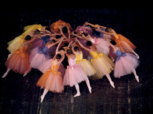 ballet-dancers-amos_25980_600x450