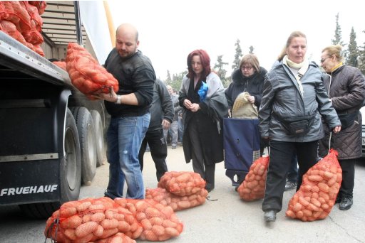 Στην ουρά για φθηνές πατάτες και στην Θεσσαλονίκη