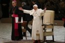 Papa Benedetto XVI oggi all'udienza generale in Vaticano