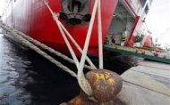 Νέα μπλόκα σε πλοία από ναυτεργατικά σωματεία παρά την αναστολή από την ΠΝΟ