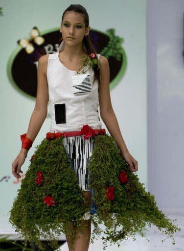 Fashion show of Plant Life 