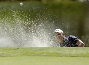 Stroud, Fisher share Wyndham lead at 64