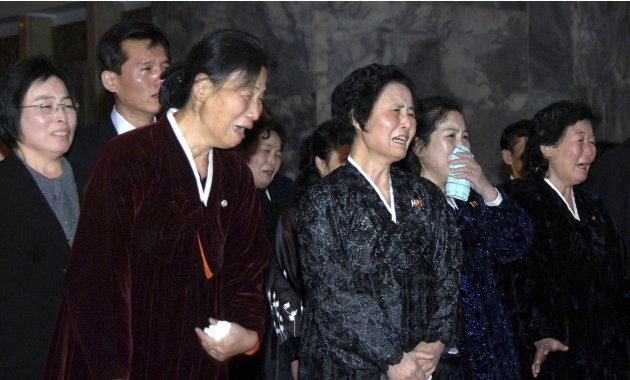 North Koreans mourn for deceased …