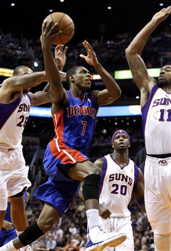 Pistons denied again as they lose to the Suns, 92-89 201211022230810045031-p2