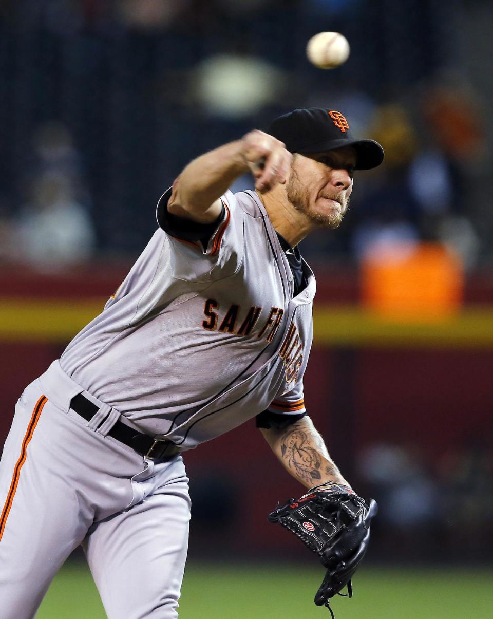 Peavy, Posey help Giants gain ground in NL West