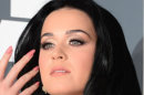 [Pic] Katy Perry Pamerkan Foto Bersama Pria Misterius