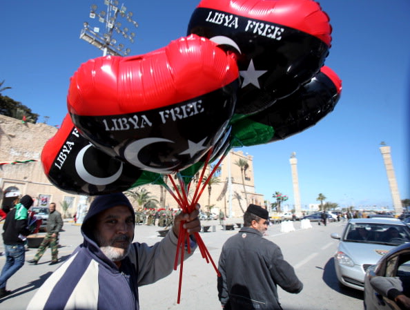صور لاحتفالات الليبيين بمرور عام على ثورتهم ضد القذافي  139070440-jpg_171151