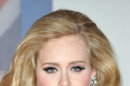 Adele Bersaing di South Bank Awards
