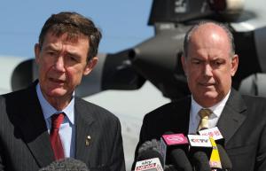 Angus Houston (L), head of the Joint Agency Coordination …