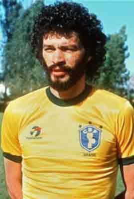 Legenda Sepak Bola Brasil Socrates Meninggal