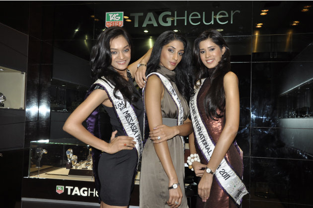 2011 | MU | India |  Vasuki Sunkavalli  - Page 4 -L-R--I-AM-She-Miss-Asia-Pacific-World-India-2011---Tanvi-Singla--I-AM-She-Miss-Universe-India-2011---Vasuki-Sunkavalli-and-I-AM-She-Miss-Globe-International-India-2011---Parul-Duggal_073057