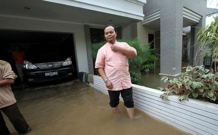 Pengalaman Kebanjiran, Ini Solusi Hidayat Nur Wahid