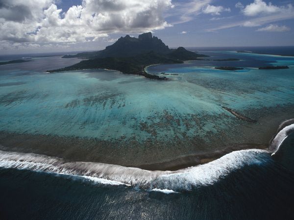 Reef-Ringed Bora-Bora