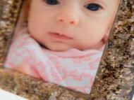 Di Inggris, Banyak Ibu Jadikan Plasenta Bayi untuk Bingkai Foto