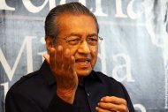 Selepas PRU13, Dr M tunai janji untuk mula kritik Najib