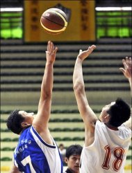 全球華人籃球賽 7旬老將上場