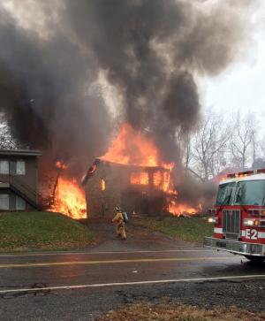 2 dead as business jet crashes into Ohio apartment&nbsp;&hellip;